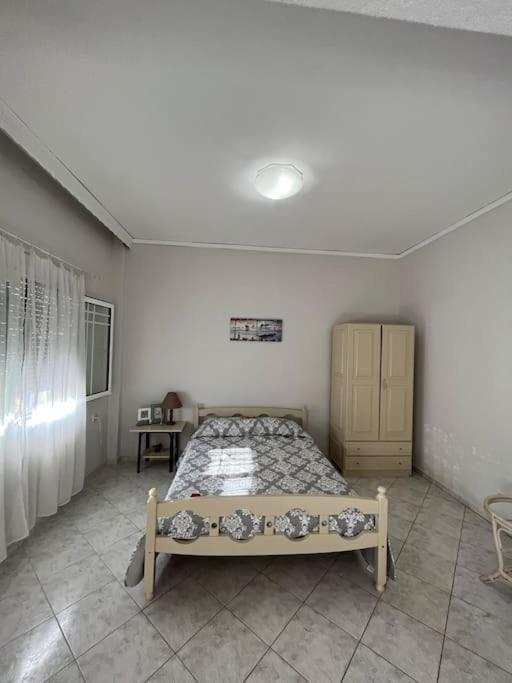 Studio Apartment In Nea Karvali Kültér fotó